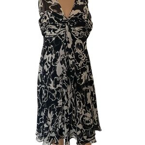 Donna Ricco Women's Black and White Ruched Empire Waist Midi Dress Size 10